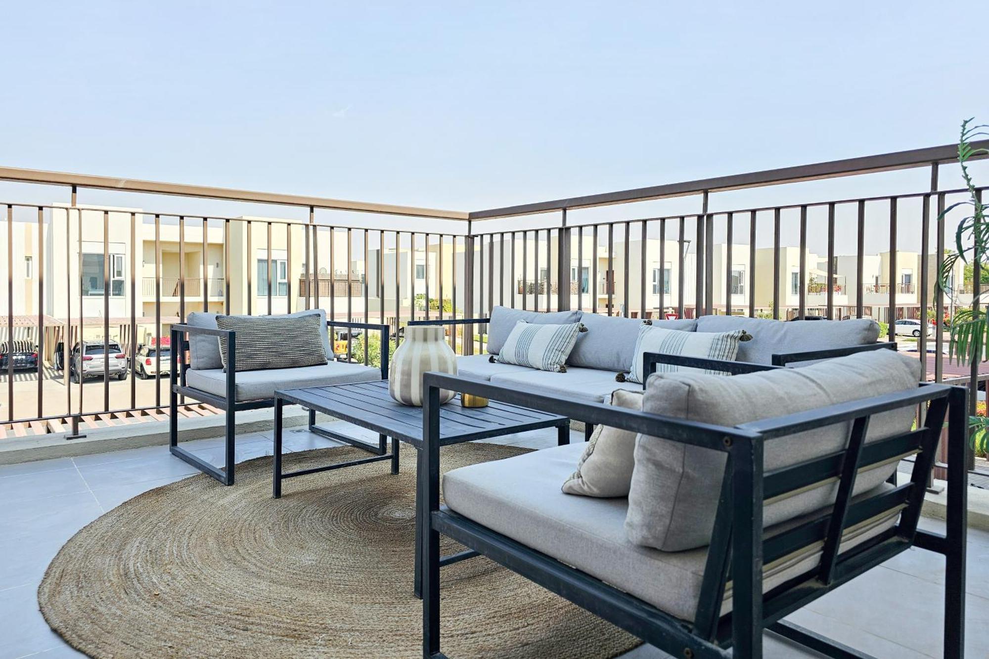 Modern Furnished 2 Bhk In Urbana 2 Emaar South By Truebleu Apartment *