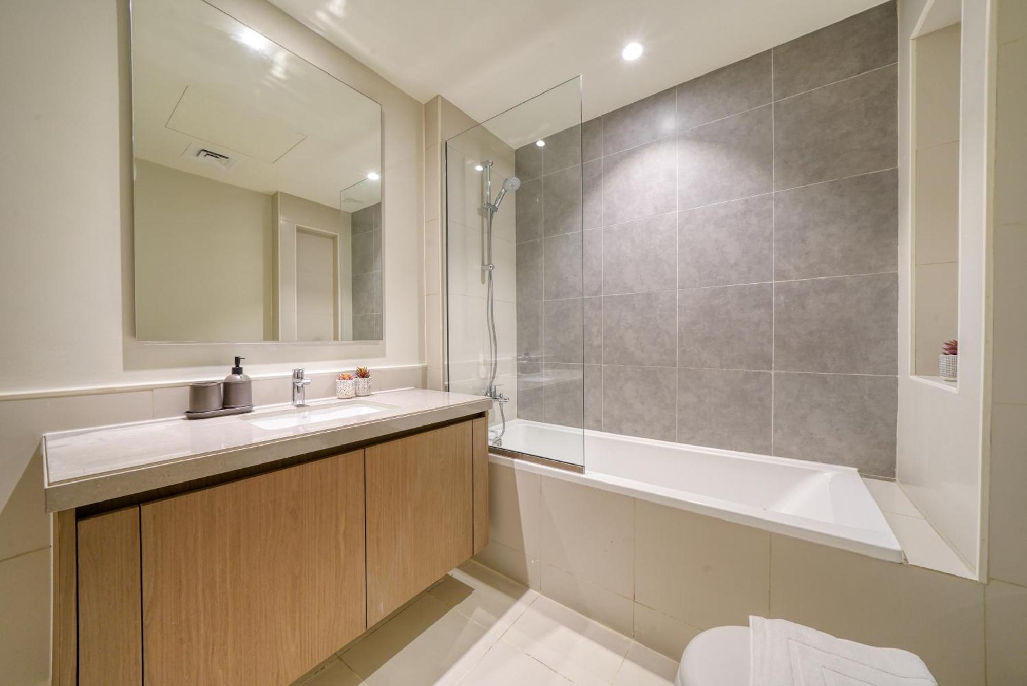 Modern Furnished 2 Bhk In Urbana 2 Emaar South By Truebleu * Dubai